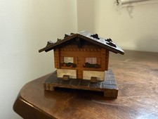 Tirelire Chalet en bois 