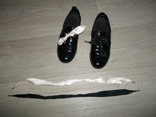 Chaussures derby ARMISTICE cuir vernis noir lacets satinés taille 38 TBE