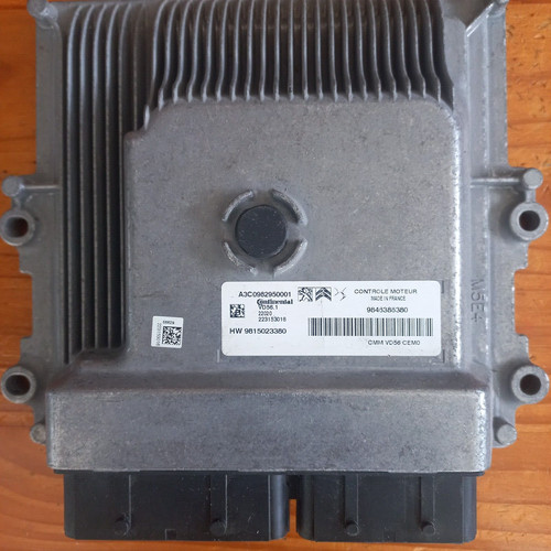 Calculateur 208 ptec c4 - 1.2,