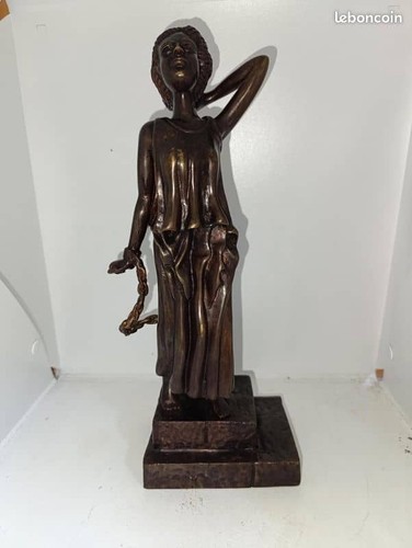 Sculpture bronze femme aux - sculpture, en