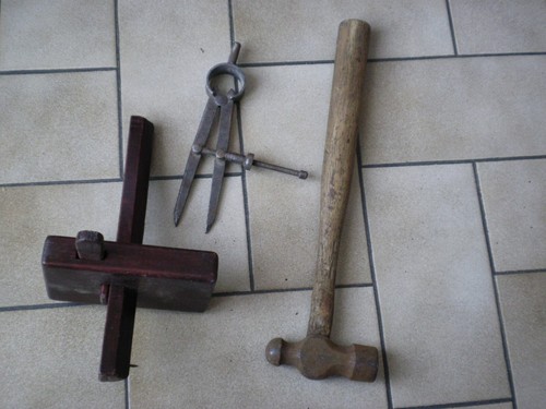 Outils anciens trusquin - 3, anciens,