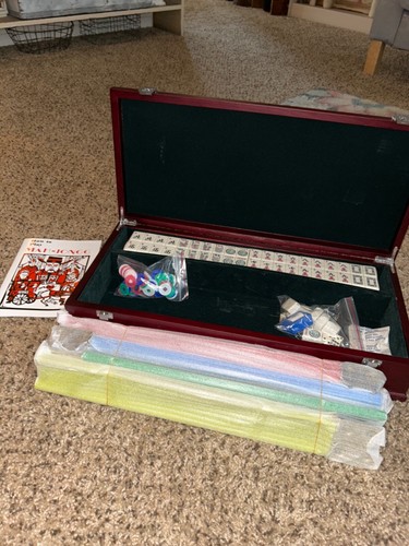 Mahjong mah jong set wood - jong, in
