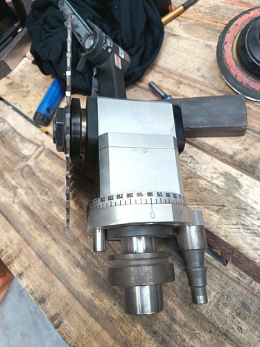 Renvoi angle pour - angle, a