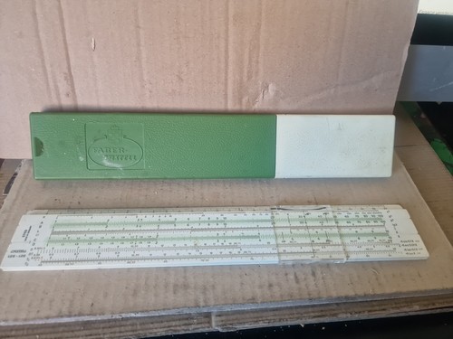 Ancienne règle calculer - règle,