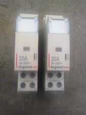 1 x Contacteur  LEGRAND 2 poles 25 amp bobine 230v 412523