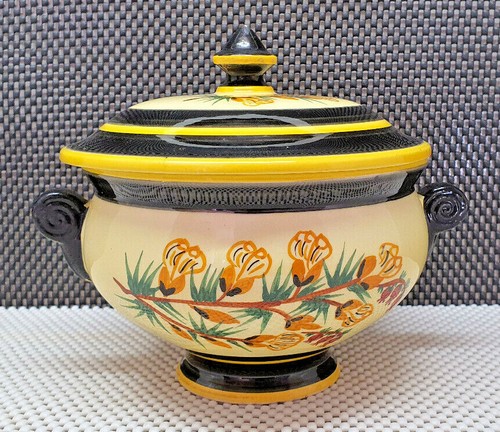 Ancienne petite soupière - petite,