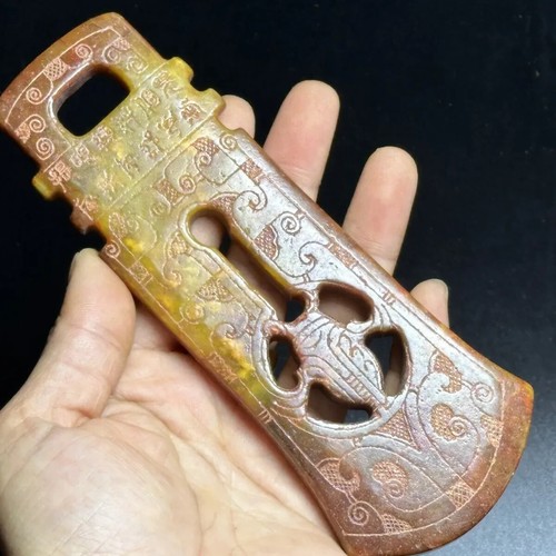 Rare ancient jade carvings - ancient,