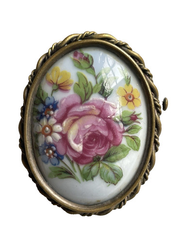 Broche porcelaine de - broche, en