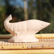 Ancienne saucière anthropomorphe St Amand modèle homard coloris rose poudré