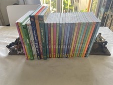 Lot de 30 BD livres Mortelle