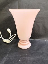 Jolie lampe style art deco opaline rose Très bon état hauteur 25 cms