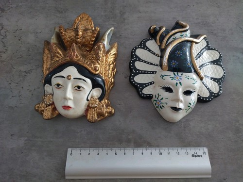 Lot petits masques muraux - petits,
