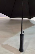 Deux Parapluies, Une Richard