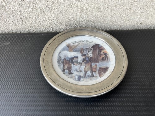 Assiette murale porcelaine - , et