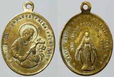 Jolie médaille religieuse