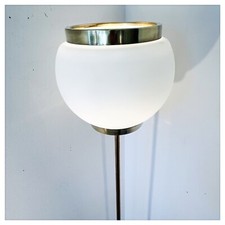 Lampe Sur Pied Vintage En Laiton Et Verre Opalin Fabriquée En Italie Années 70