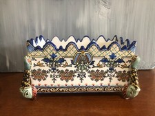 JOLIE JARDINIÈRE RECTANGULAIRE EN FAÏENCE DE NEVERS " A MONTAGNON "