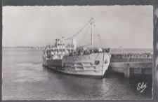 CPSM ROYAN17 : Liaison Royan/Le Verdon - Bac "Le Cordouan" - L'Accostage - 1962