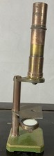 Ancien Microscope en fer et