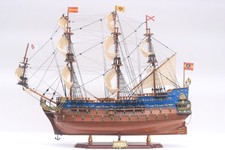 Maquette de navire de guerre