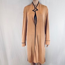 Zara Trafaluc  women's Robe