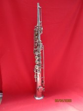 Saxophone soprano estampillé