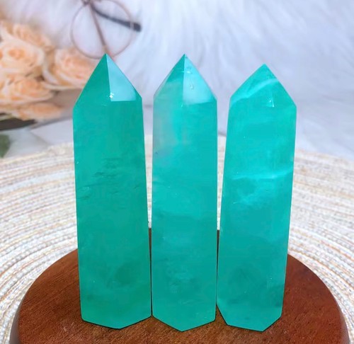 Tour cristal naturelle en - cristal,