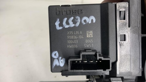 Moteur leve vitre avant droit