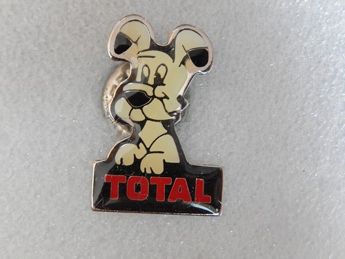 Pin total idefix - pin's,