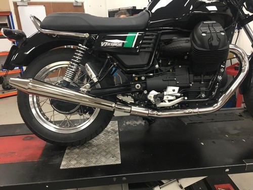Moto guzzi v7111 exhausts - moto,