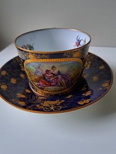 tasse en porcelaine de Limoges