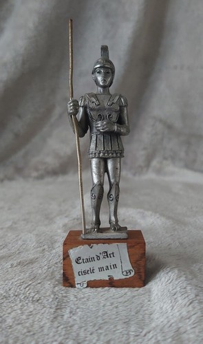 Figurine guerrier romain