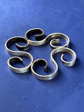 Dessous de plat Métal argenté Christofle Gallia modèle Vintage Luxe 2 Disponible