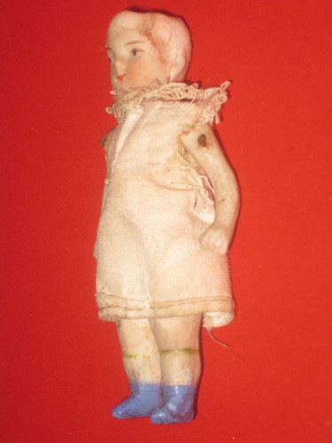 Poupée miniature ancienne - poupée,