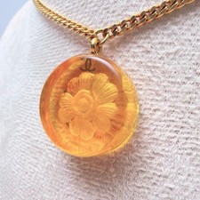 Collier Chanel Coco Mark