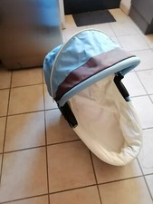 Landeau Poussette roues gonflables couleur bleu bon état 