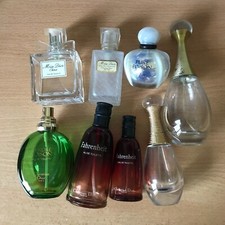 flacons de parfum et/ou eau de