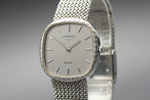 Presque comme neuf - , longines