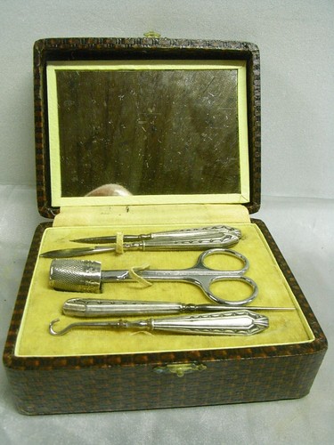 Ancien nécessaire a - 🇫🇷,