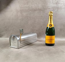 RARE Veuve Clicquot métal boite lettre US pour bouteille champagne Vintage 1980
