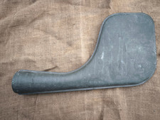 empennage en métal peint