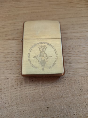 Zippo ancien neuf - ancien, direction