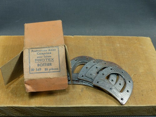 Lot anciens fers pour talons - fers,