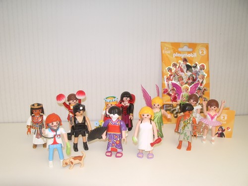 Figurine serie 2 - ///,