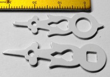 UNE PAIRE AIGUILLES POUR