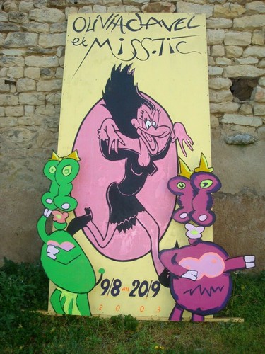 Miss tic olivia clavel - &,