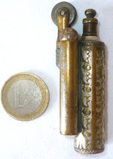ANCIEN BRIQUET À AMADOU ET À