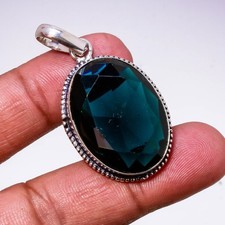 Pendentif pierre précieuse