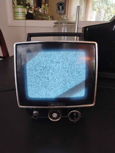 Sony 740 solid state - tv,