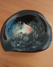 Cendrier signé Cermonac céramique noire poissons. Vintage années 1950/60 Monaco